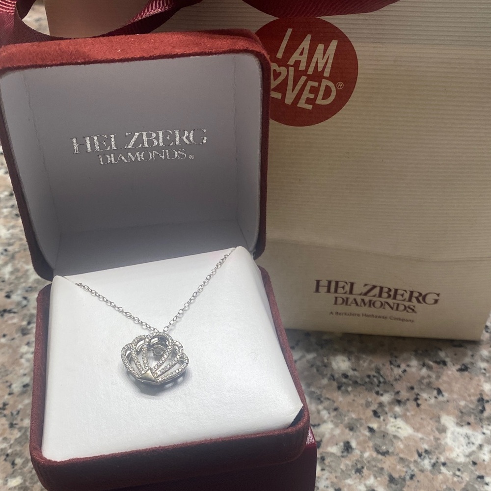 Helzberg Diamonds and Silver Disney Ariel Seashell Necklace